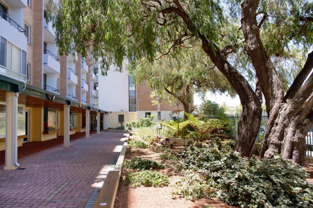 Stay Okay Central - Fremantle Bagian luar foto